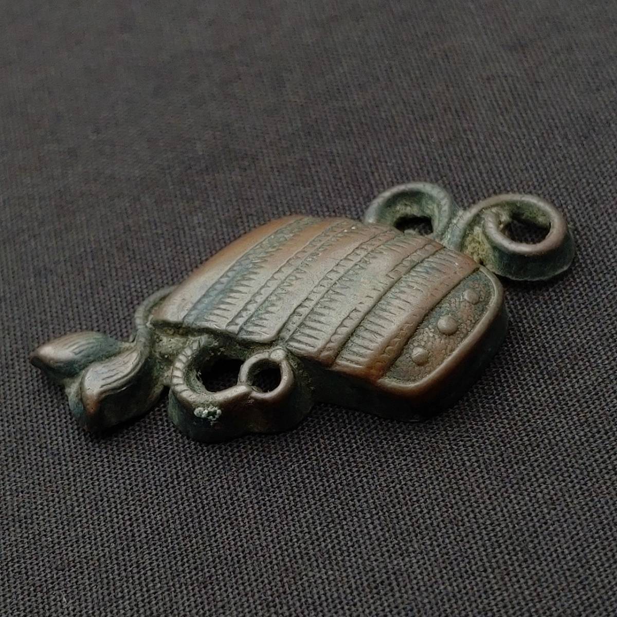 日本刀の部品 時代 金具 人気 真鍮製 胴乱 煙草入れ 煙管入れ 骨董 40