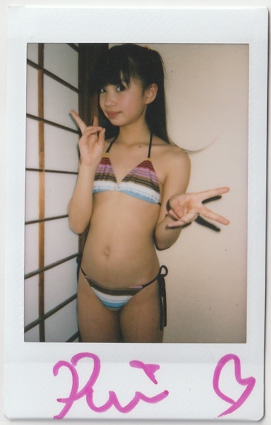 Yahoo!オークション - 黒宮れい【直筆サイン入りチェキ】カラフルビキ