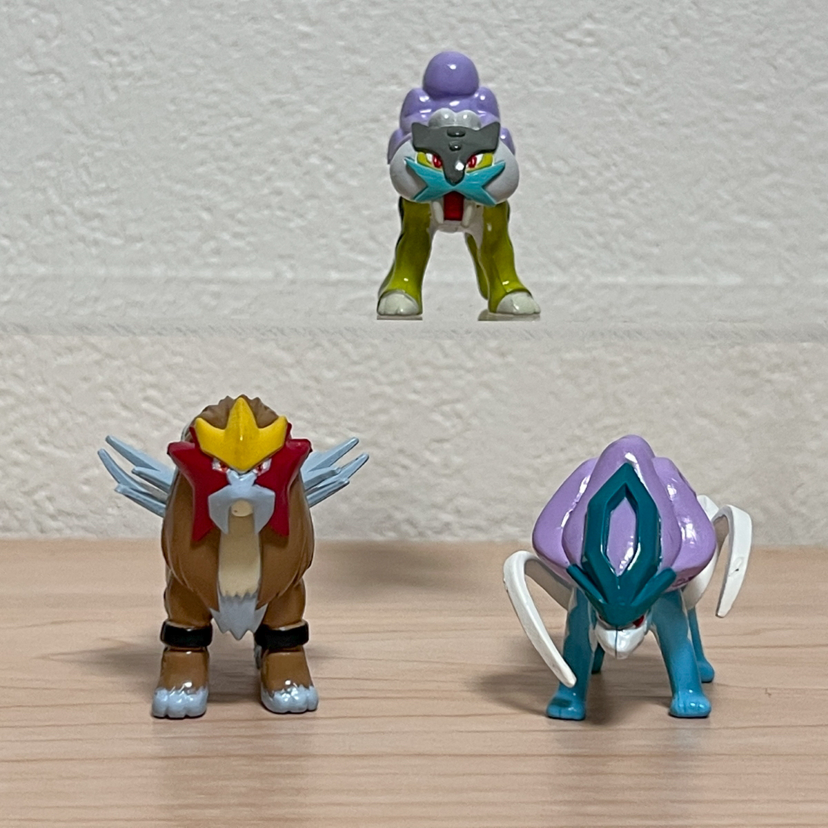 Yahoo!オークション - エンテイ スイクン ライコウ 3体セット ポケモン