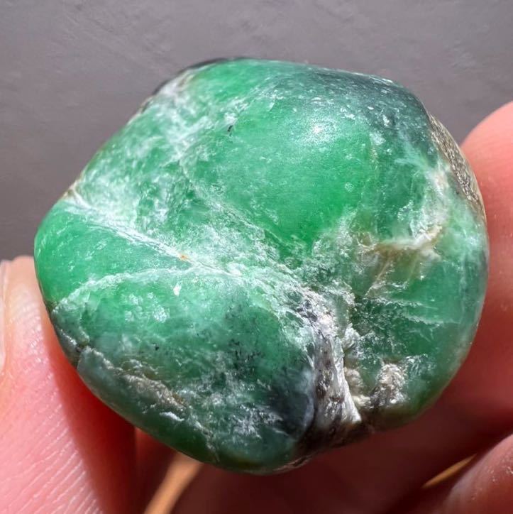 コレクター放出品糸魚川翡翠 鮮やかな翠色 70年以上前に採石された