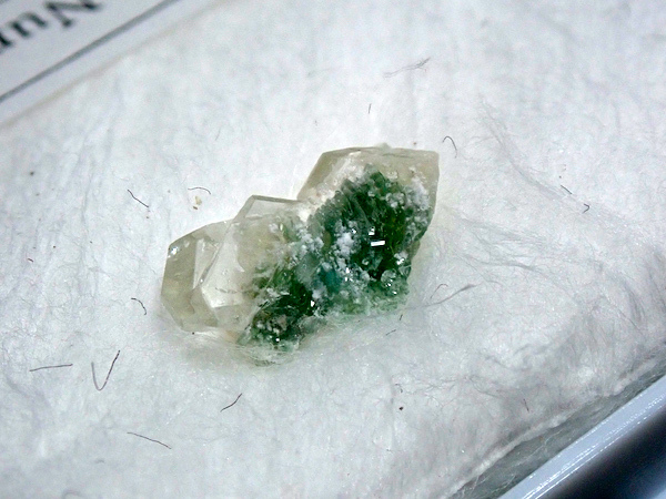 Yahoo!オークション - 国産鉱物 岡山県布賀鉱山産 沼野石 アップルグリ