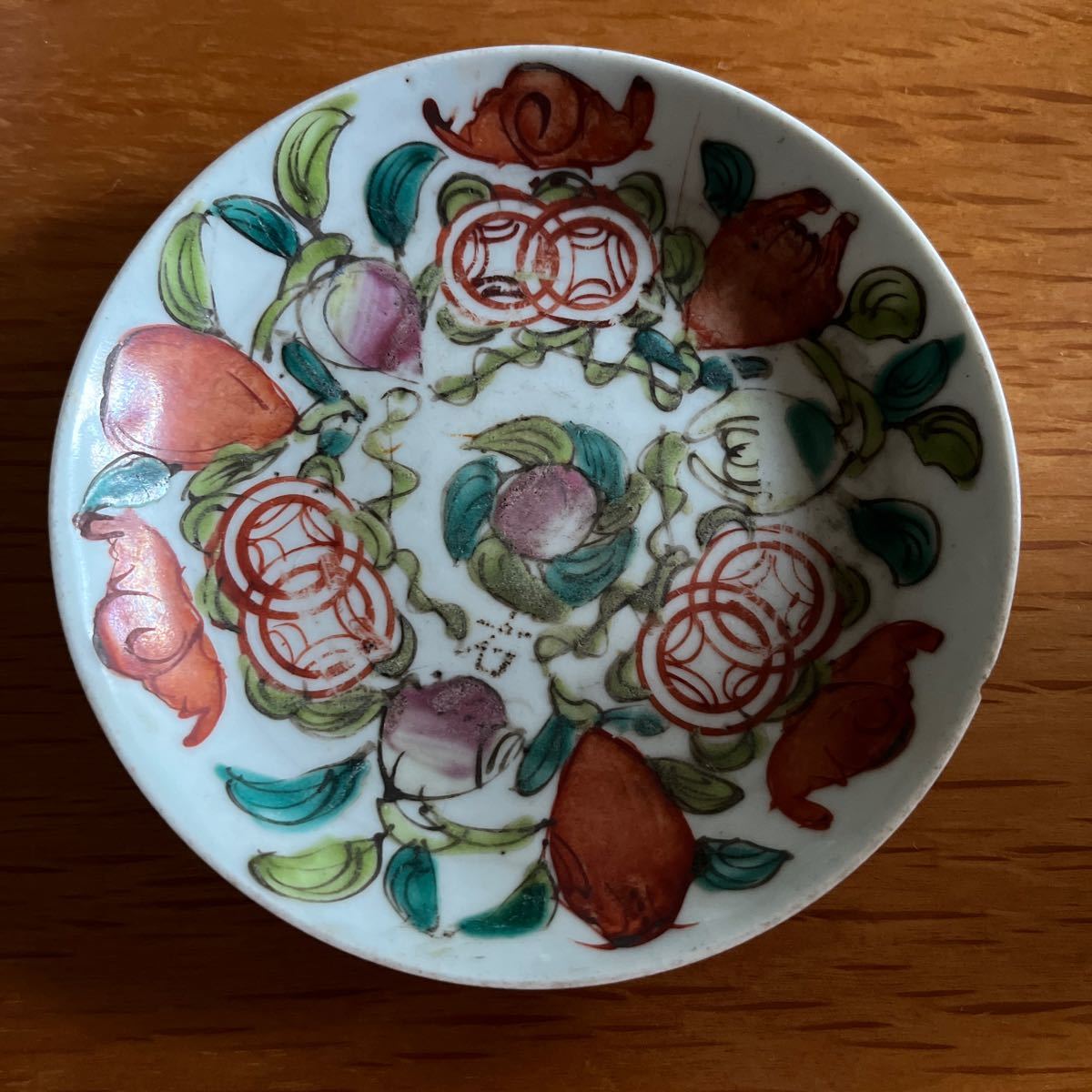 中国骨董 アンティーク 五彩 蝶々 宝文様 五寸皿 双魚印 中国 清朝