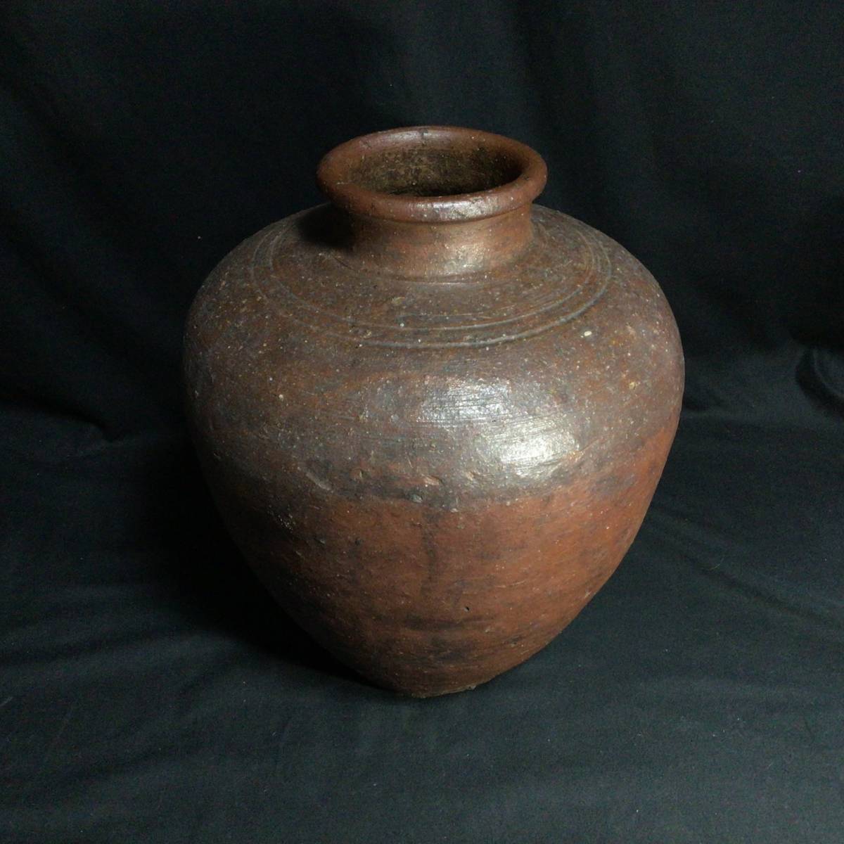 古い壺 小信楽？ 古丹波？ 古い壺 小信楽？ 古丹波？ 【公式通販】