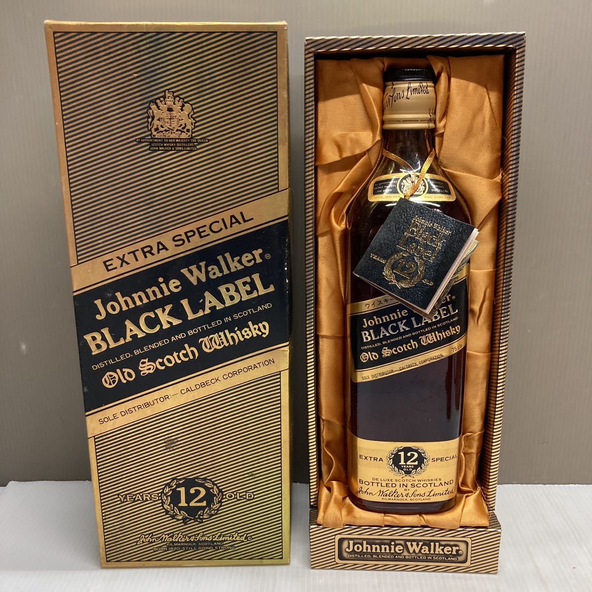 特級ジョニーウォーカーBLACK LABEL 760ml 白紋章 金キャップ