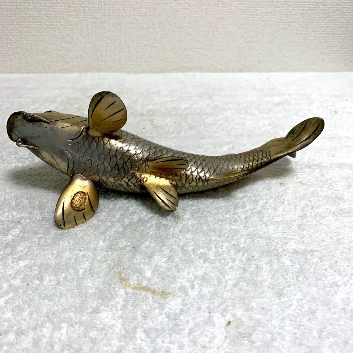 銅製 双鯉 夫婦鯉 置物 信光 銘入り 縁起物 インテリア 金属工芸