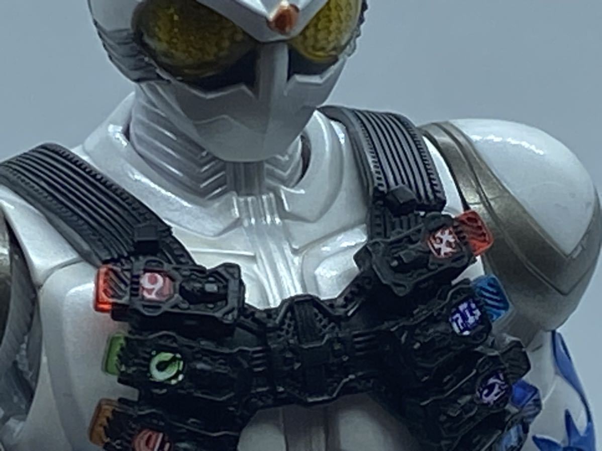 shf 真骨彫 仮面ライダー 目が発光可能カスタム品