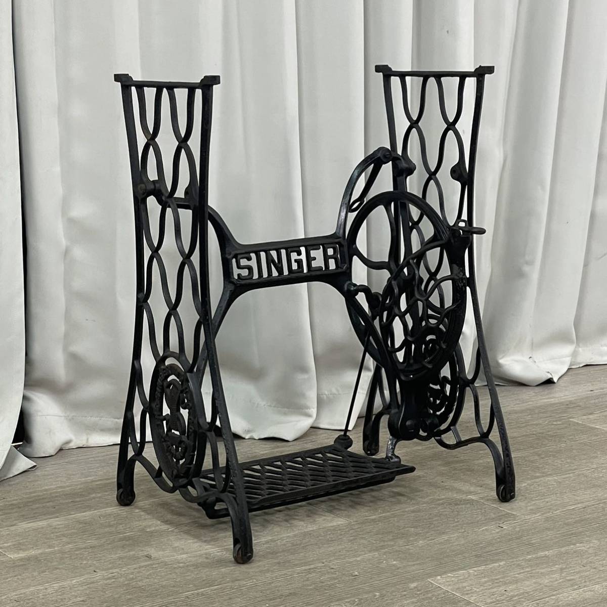 SINGER シンガー 足踏みミシン台 編み 網 引き出し付き アンティーク