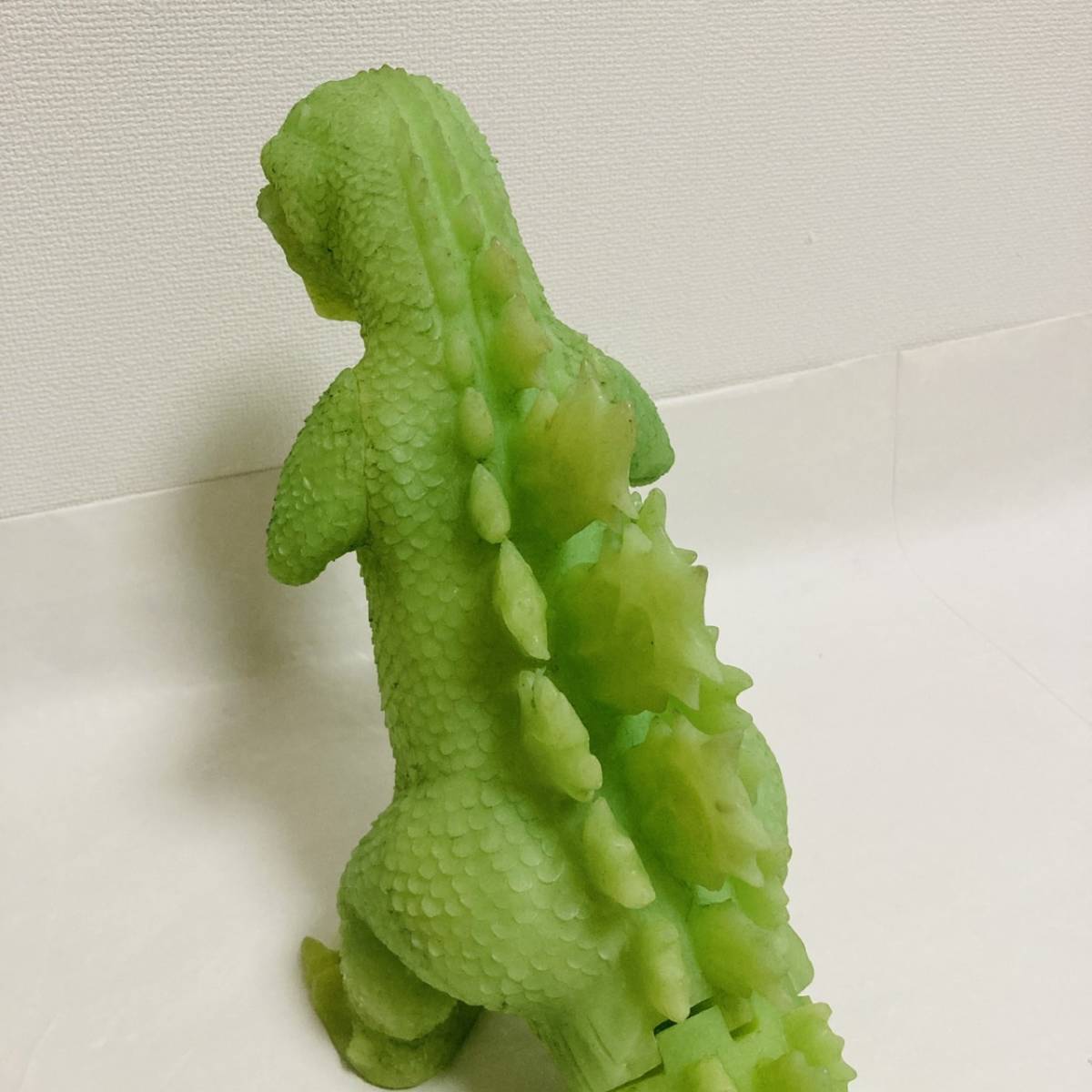 雛型ゴジラ検討用第一案（ウロコゴジラ）蓄光ポリレジンスタチュー