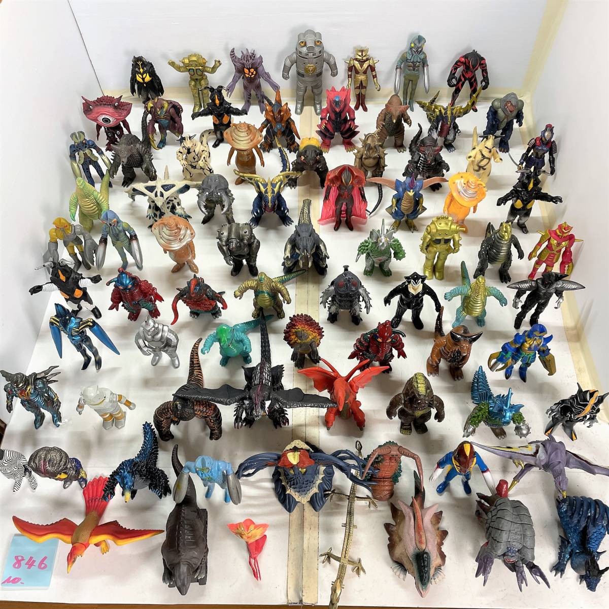 Yahoo!オークション - ウルトラマン 怪獣 宇宙人 ウルトラ怪獣シリーズ