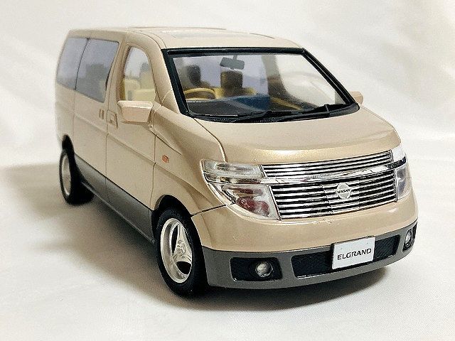 Yahoo!オークション - 完成品 1/24 フジミ ID-68 日産 エルグランド X