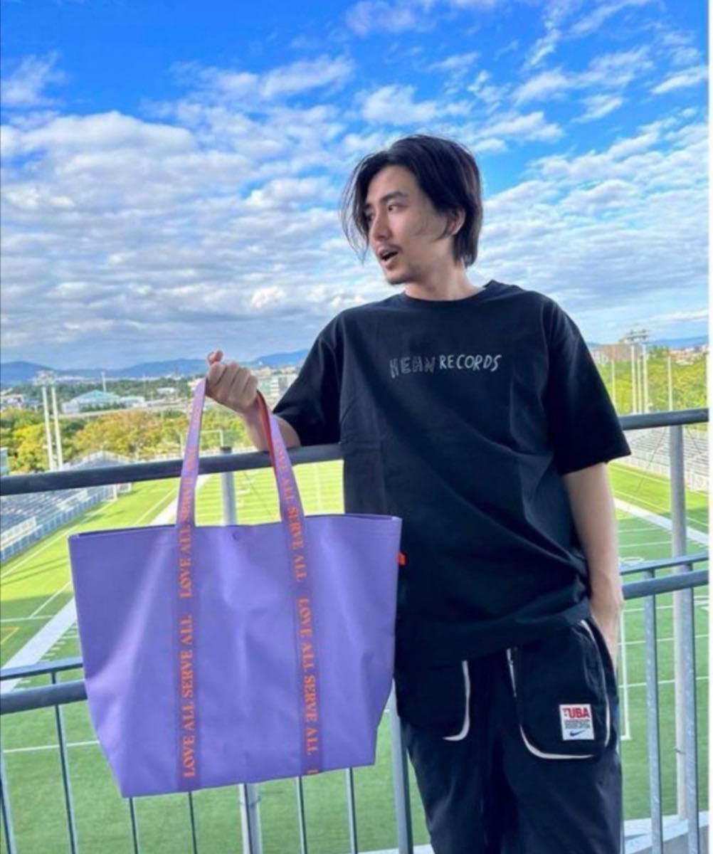 藤井風 LOVE ALL SERVE ALL LASAトートバッグ パナスタ｜Yahoo!フリマ