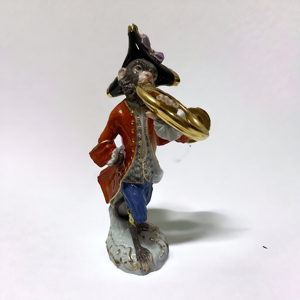 アンティーク ドイツ 正装した猿の楽隊フィギュリン 笛とホルン 人形2