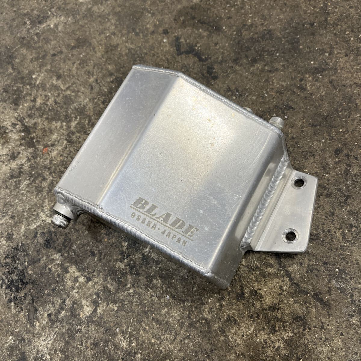 Yahoo!オークション -「gsx1100s オイルキャッチタンク」の落札相場