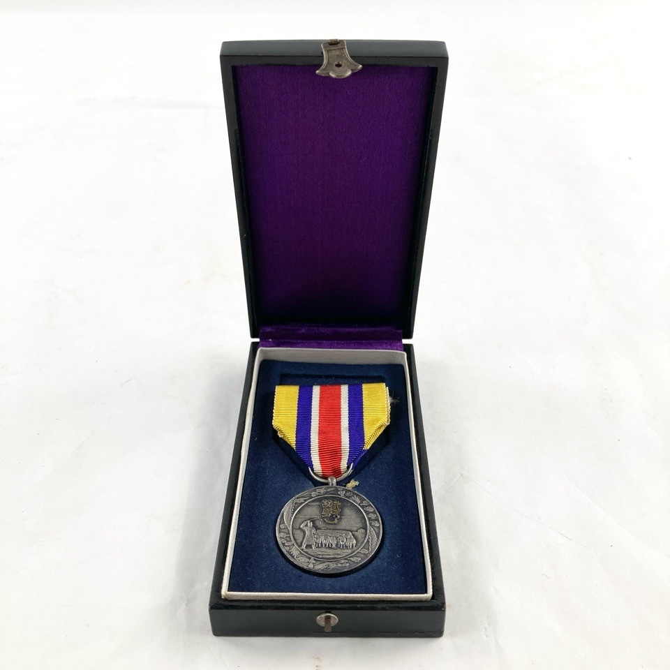 Yahoo!オークション -「蒙古」(徽章) (小物、アクセサリー)の落札相場