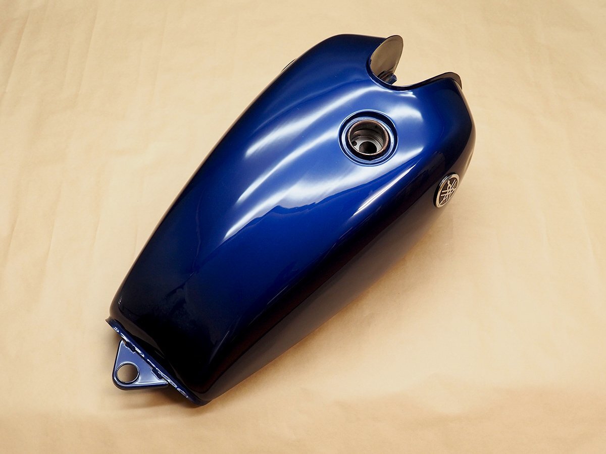 Yahoo!オークション -「sr400 fi タンク」(オートバイ) の落札相場