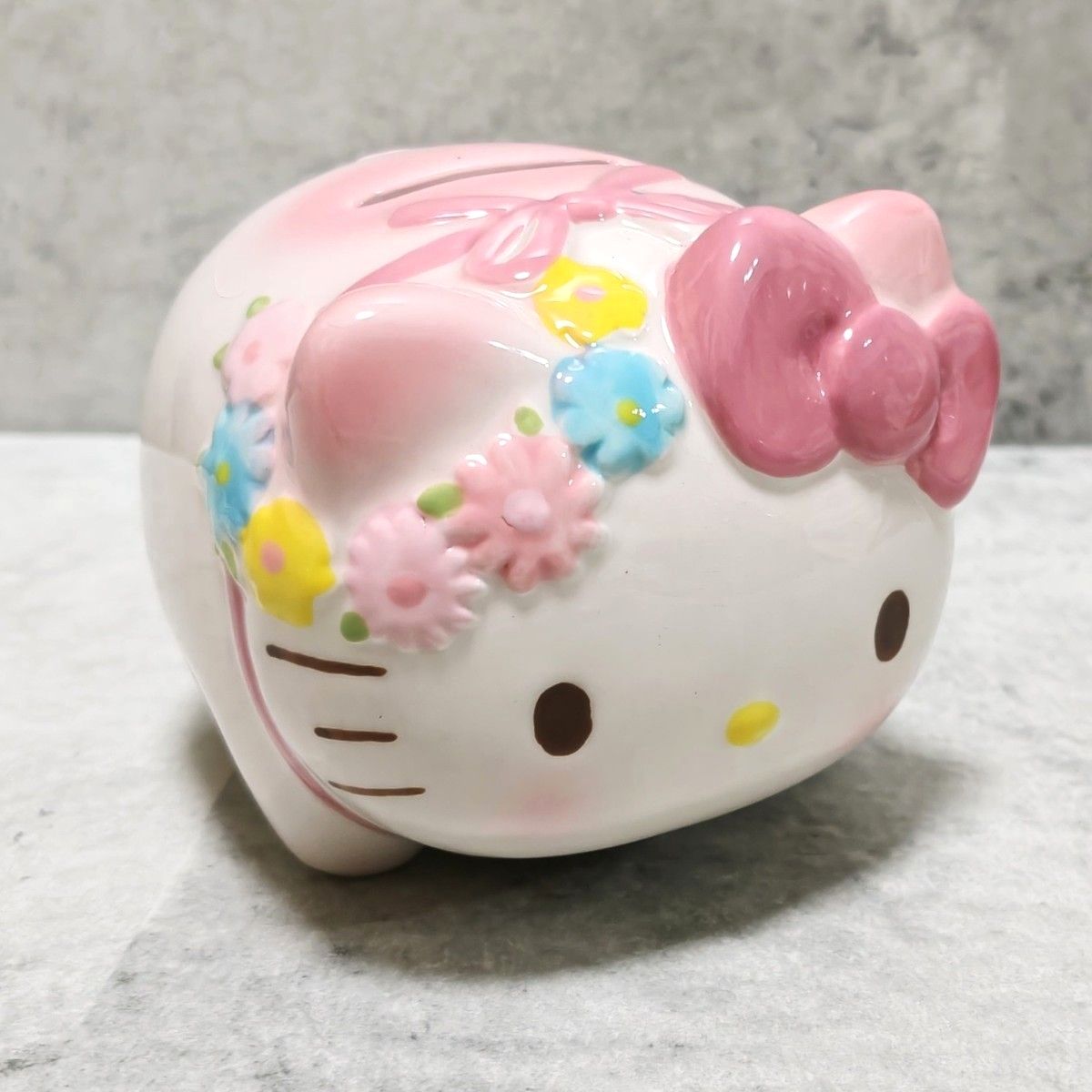 値下げ 激レア 入手困難 サンリオハローキティ70年代貯金箱 陶器製