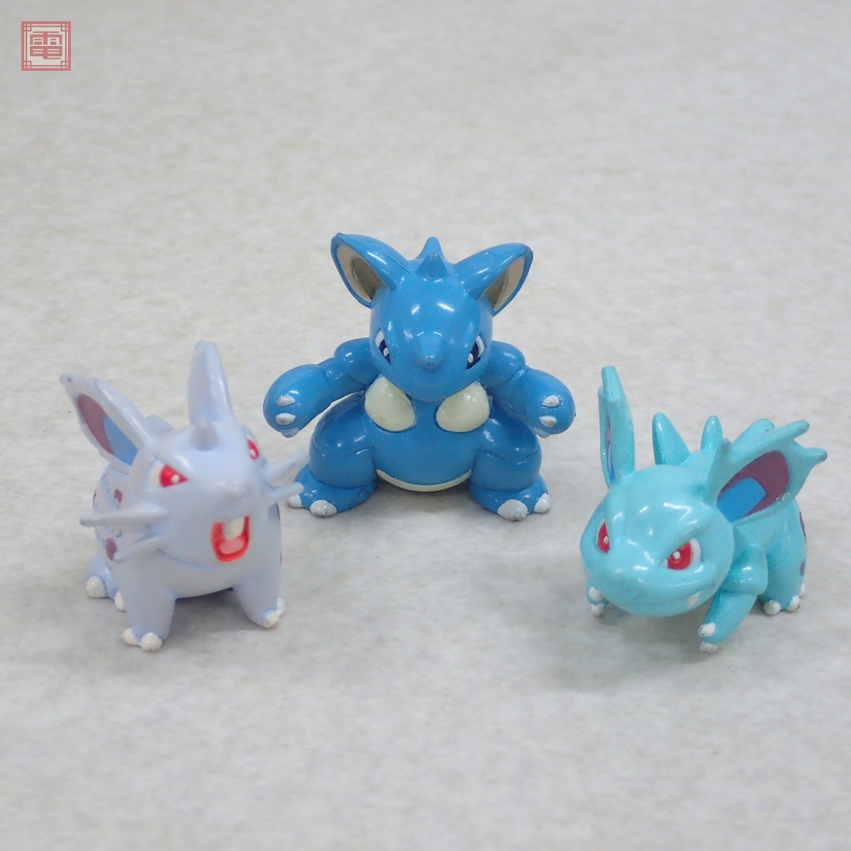 ⚫︎︎【当時もの】モンコレ ニドラン♀ ニドリーナ ニドクイン