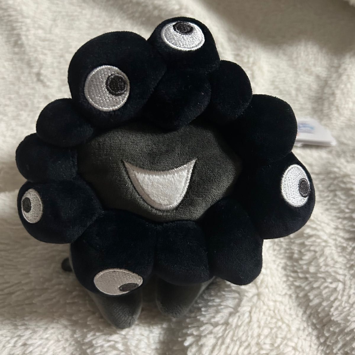 新品】黒ミャクミャク ぬいぐるみ 寝そべり 這い型 Lサイズ ハイハイ