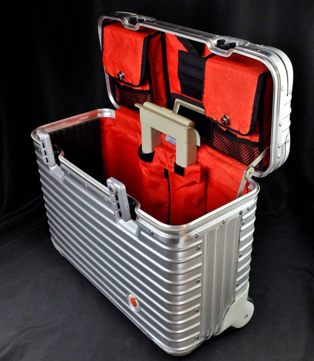 リモワ パイロット トロリー 2輪 カナダ製 リモワ パイロット