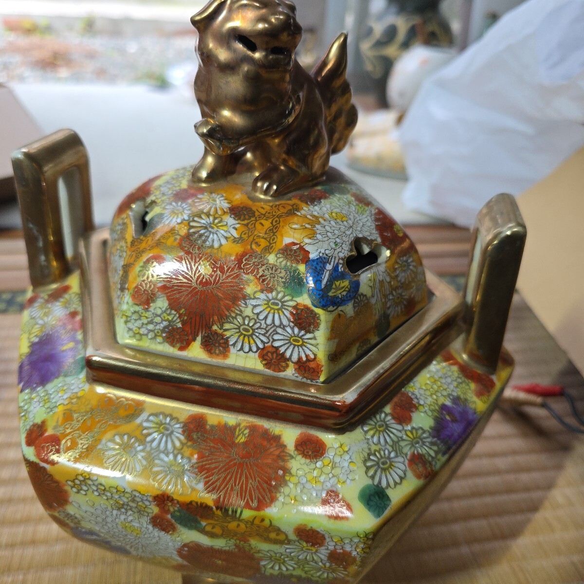 獅子 置物 蓋 香炉 薩摩 明治 金彩 獅子置物蓋香炉薩摩明治金彩