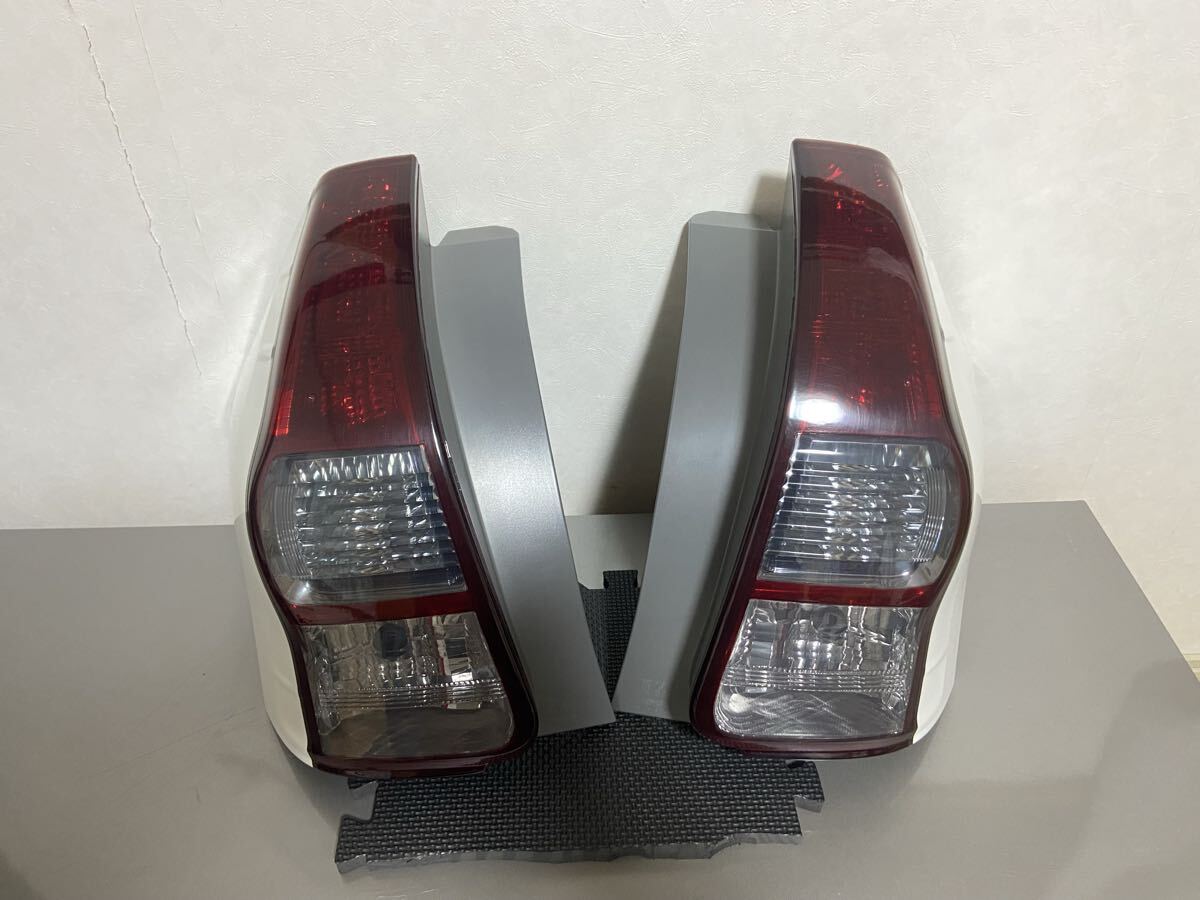 Yahoo!オークション -「プリウスα テールランプ 純正」の落札相場