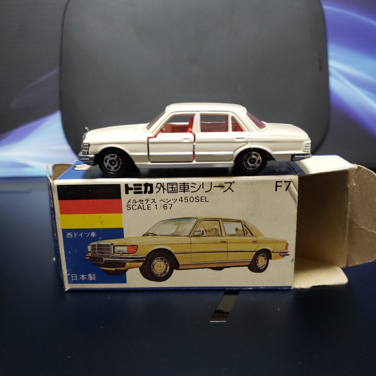 TOMICA トミカ ベンツ450SEL 外国車シリーズ オレンジ色 箱付き TOMICA