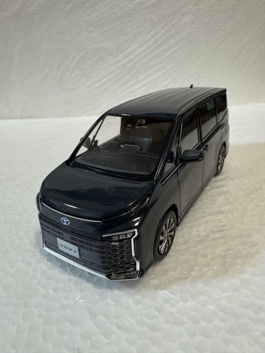 Yahoo!オークション -「ヴォクシー マッシブグレー」の落札相場・落札価格