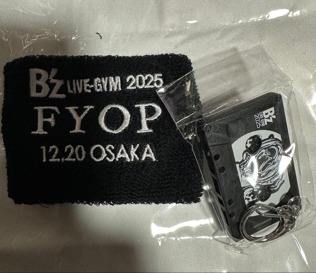 B'z LIVE-GYM2025 FYOP ガチャ リストバンド 大阪 12/20｜Yahoo!フリマ