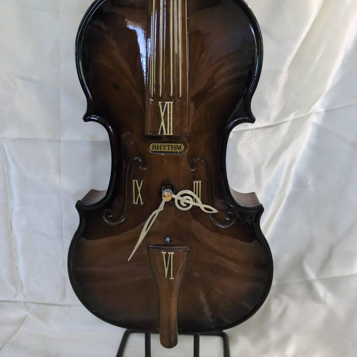 RHYTHM 4MHA03RH ヴァイオリン型掛け時計 時計 掛け時計 RHYTHM リズム