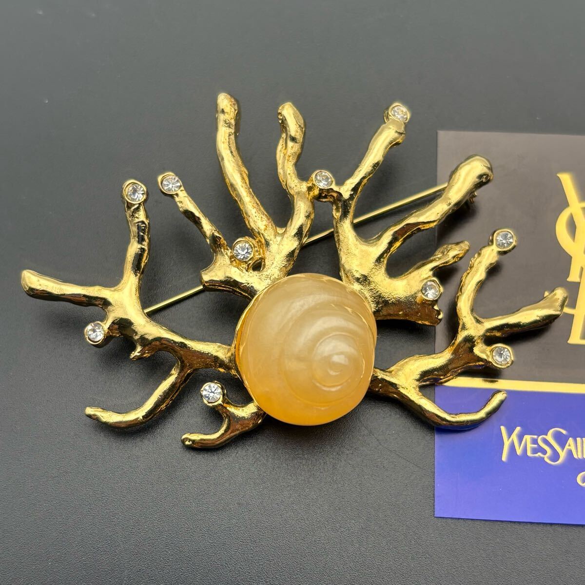 希少 Yves Saint Laurent カラーストーンブローチ 【公式通販】