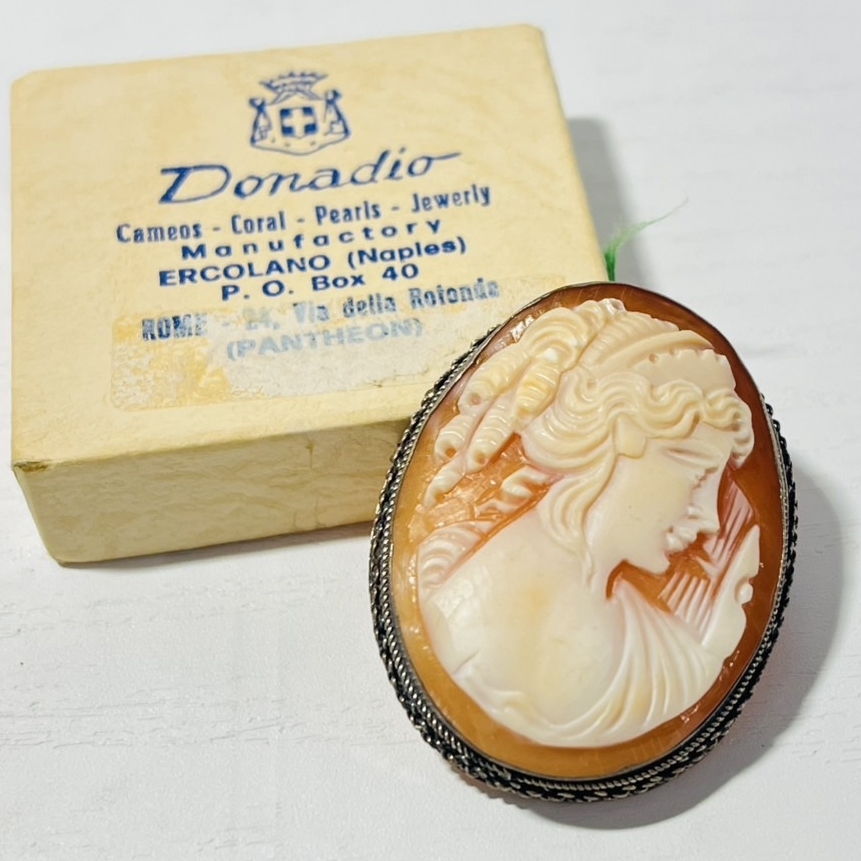 Donadio カメオブローチ Cameos-Coral-Pearls Donadio カメオブローチ