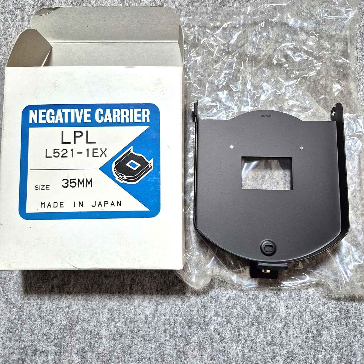 LPL ネガキャリア 6×6 35mm 用 ＋モノクロフィルムセット Yahoo