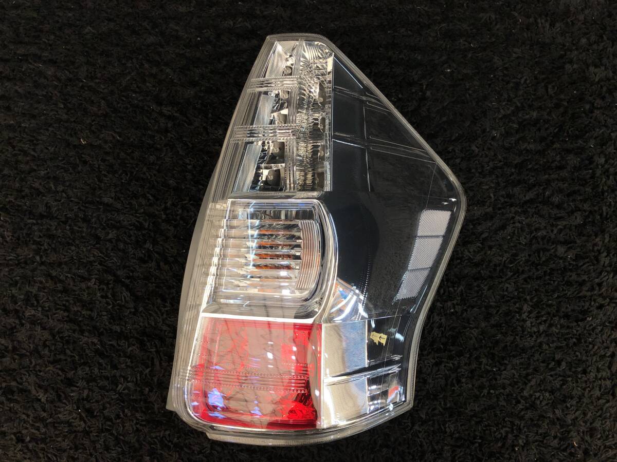 ZVW55プリウス 1台分 テールランプ中古 寒冷地フォグ有り ZVW55