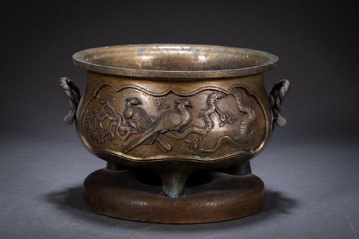 古銅 宣徳火鉢 在銘 饕餮文 古銅 宣徳火鉢 在銘 饕餮文 古銅 宣徳火鉢