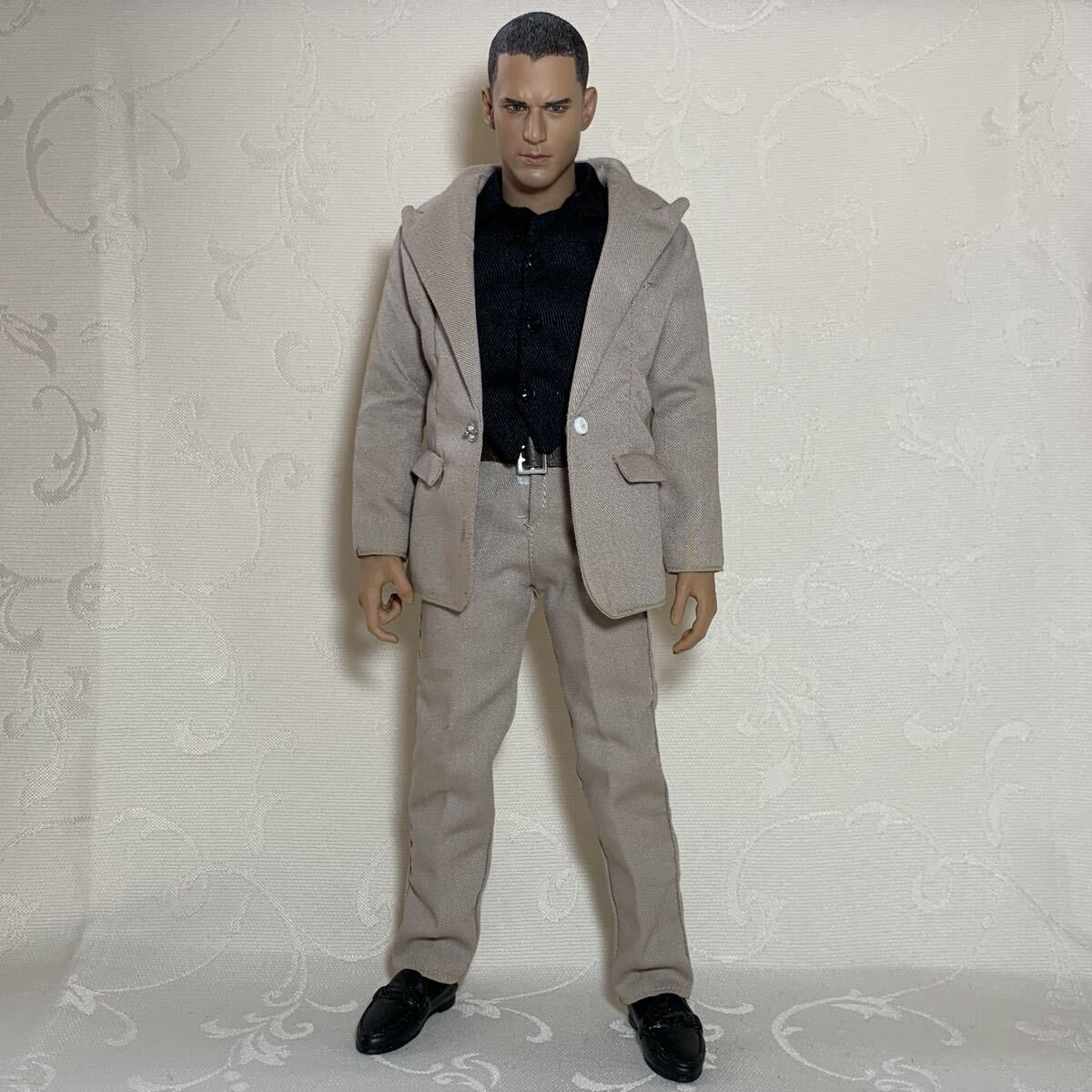 Yahoo!オークション -「マイケルスコフィールド」の落札相場・落札価格