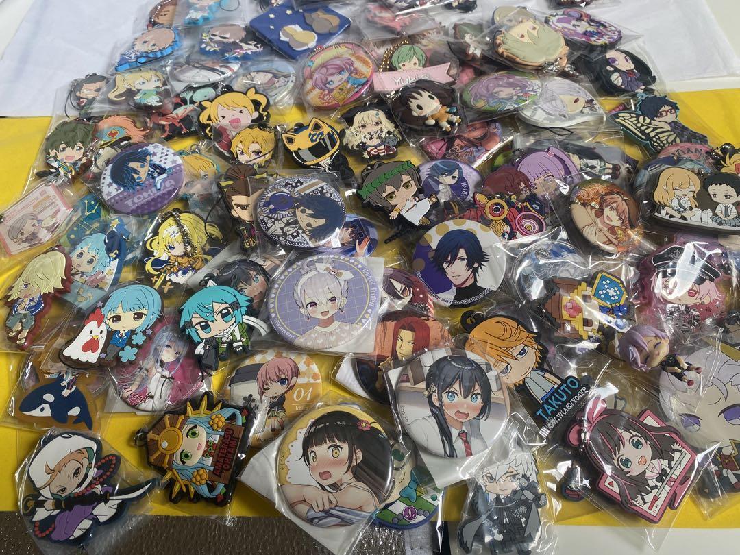 500 アニメグッズ まとめ売り 大量 缶バッジ キーホルダー アクスタ 紙