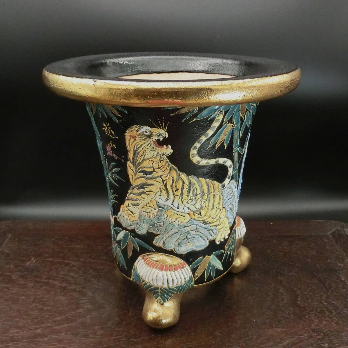 Yahoo!オークション -「龍山作」(鉢) (盆栽用具)の落札相場・落札価格