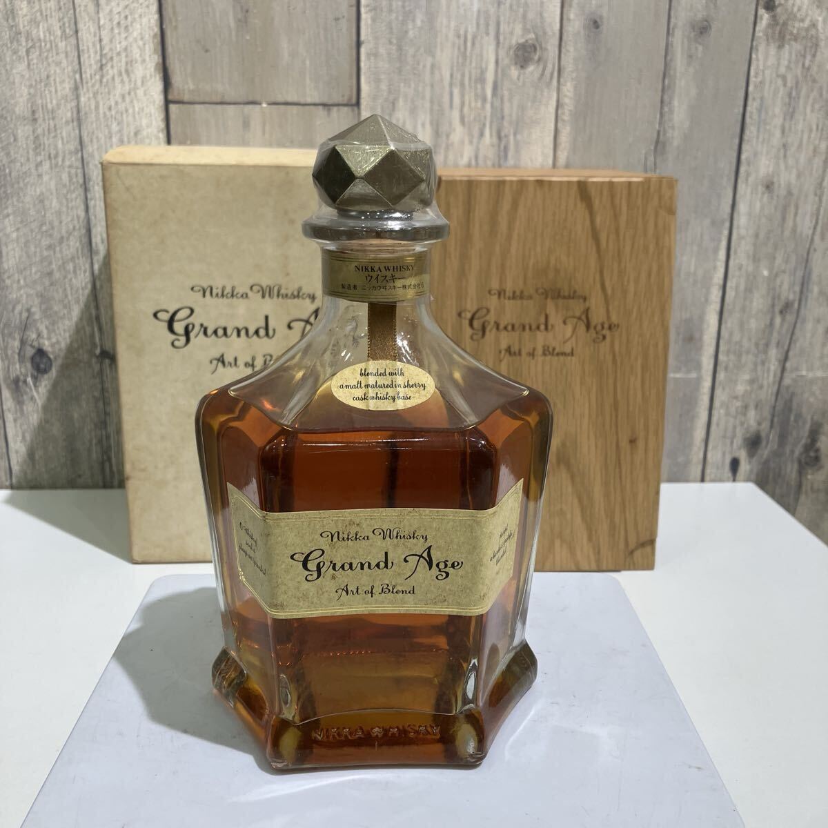 Yahoo!オークション -「ニッカ ウイスキー グランドエイジ」の落札相場