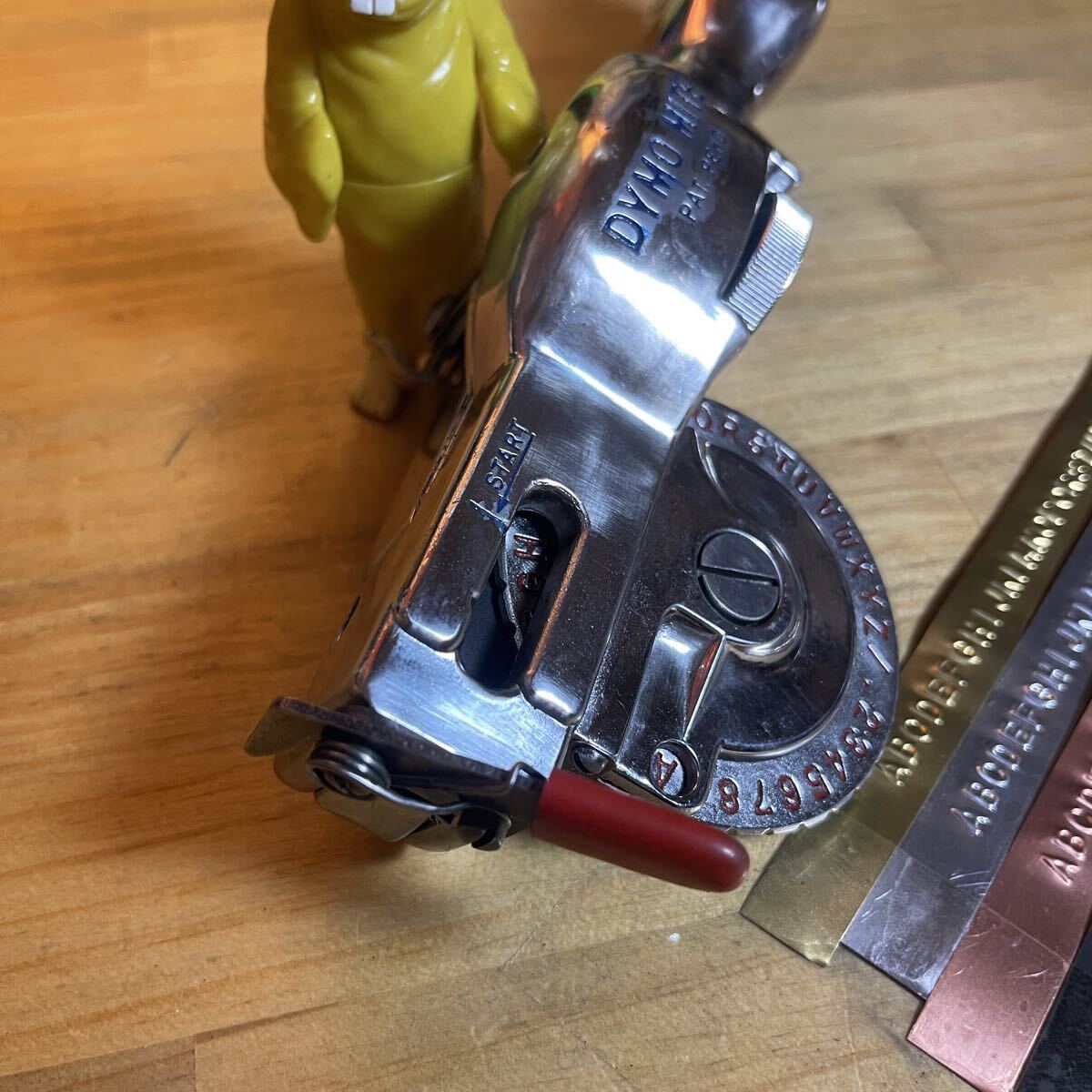 製品保証 【クロームと擦れ・機関良好】ダイモ DYMO M-2C 185-1｜Yahoo