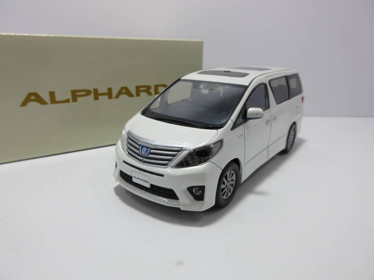 TOYOTA ALPHARD ミニカー ホワイト【非売品・新品未開封】 2025年最新