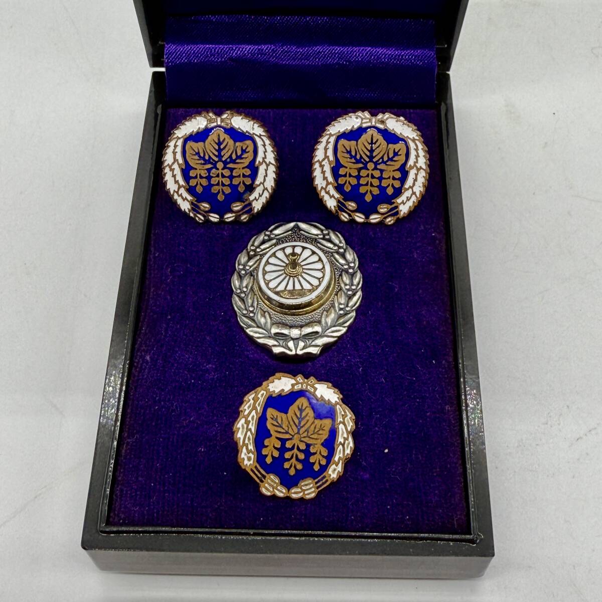 Yahoo!オークション -「国鉄 襟章」(国鉄) (鉄道会社別)の落札相場