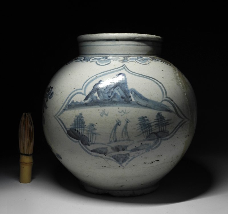 梅花堂】UM885 李朝美術 草花紋染付小壺 高10cm 古美術