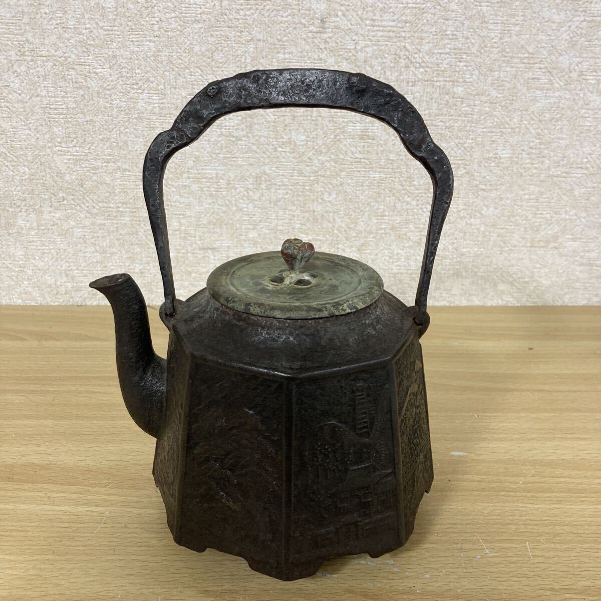 Yahoo!オークション -「骨董品」(鉄瓶) (鉄製)の落札相場・落札価格