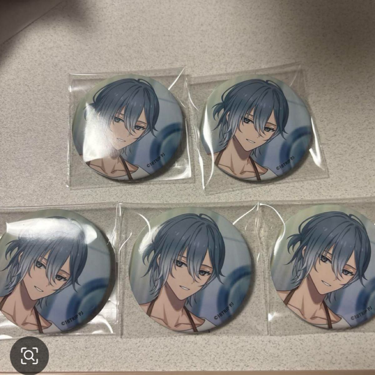 18TRIP エイトリ 缶バッジ 応募缶バッジ 蜂乃屋凪 15個セット Amazon