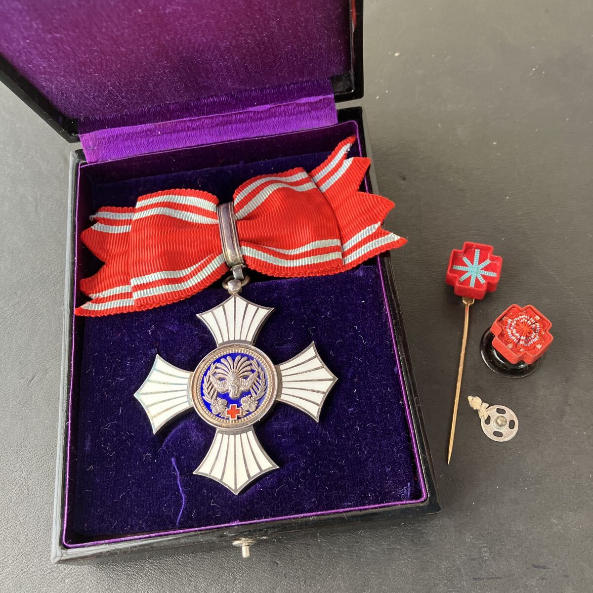 Yahoo!オークション -「赤十字 勲章」の落札相場・落札価格