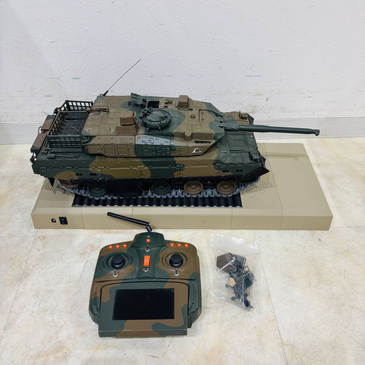 Yahoo!オークション -「1／16 陸上自衛隊 10式戦車」の落札相場・落札価格