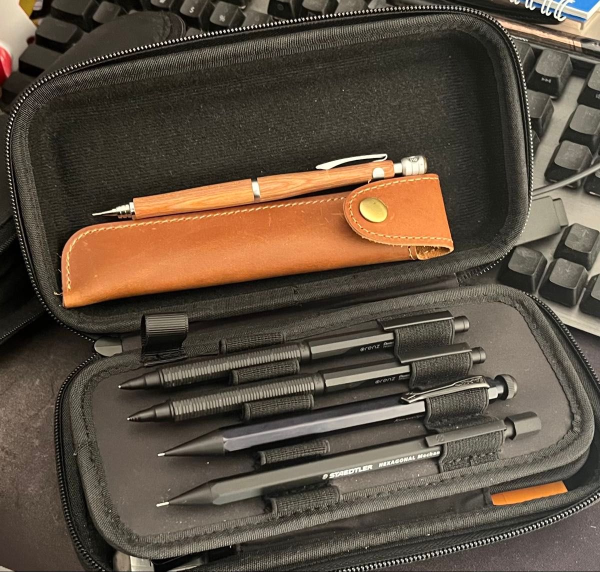 TANK 本革レザーペンケース TSUTAYA限定店｜Yahoo!フリマ（旧PayPay