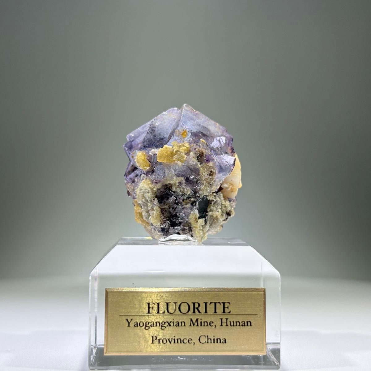 D154】ポーセリンフローライト ヤオガンシャン 原石 鉱物 標本 D154