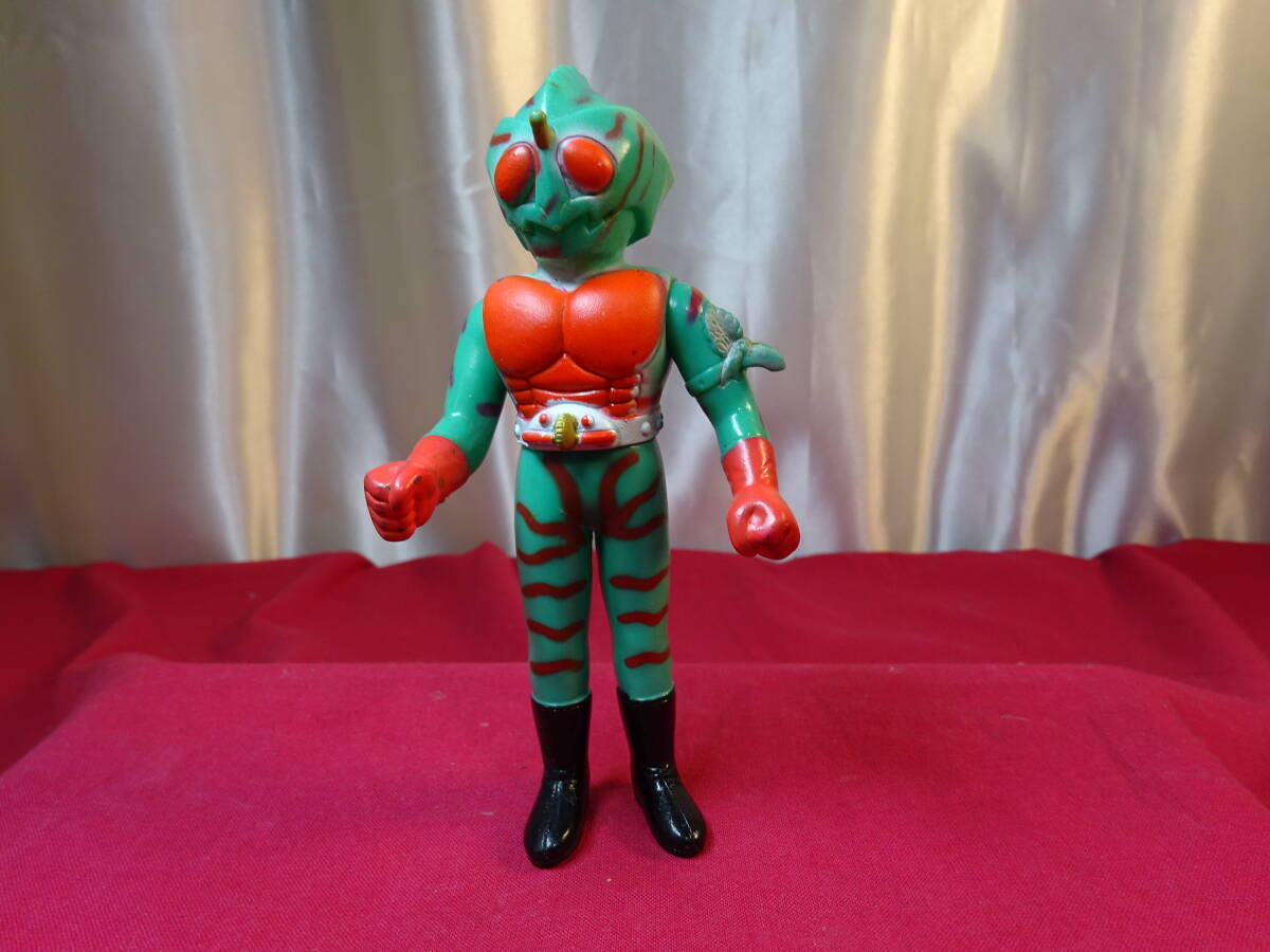 Yahoo!オークション -「仮面ライダーアマゾンソフビ」(ビンテージ) の
