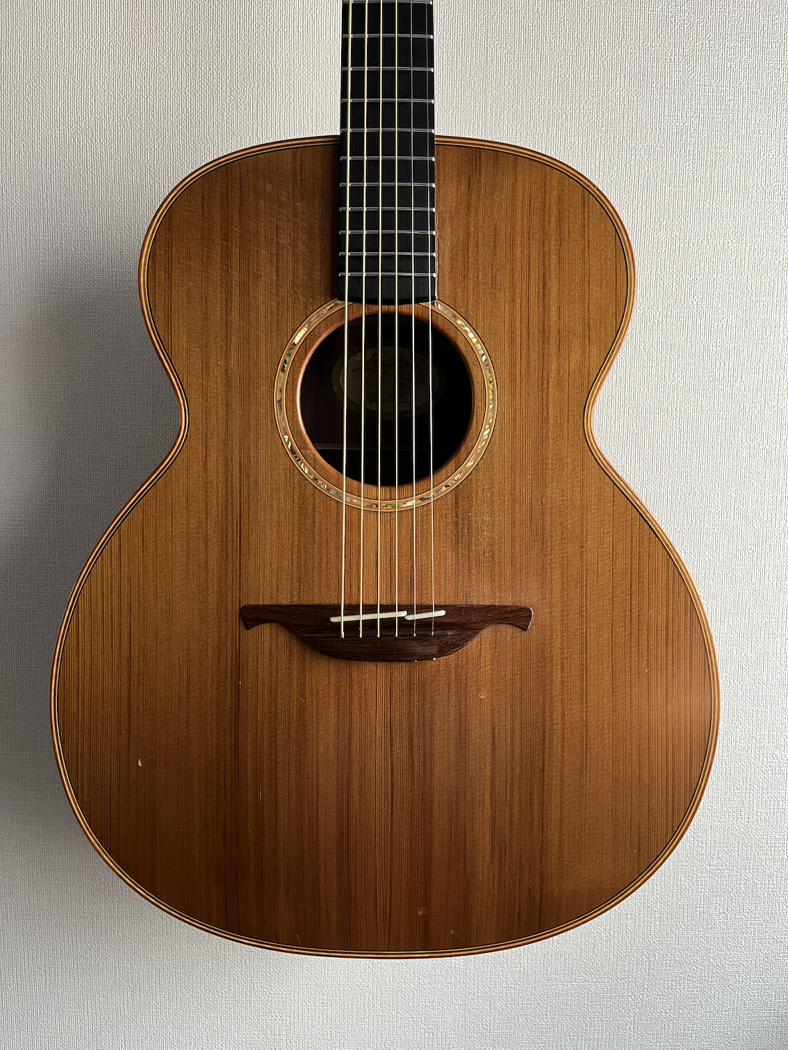 Lowden O-25 90's – auldguitars